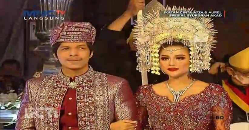 Aurel Pakai Suntiang Minang di Acara Syukuran Akad, Cantiknya Bikin Pangling!