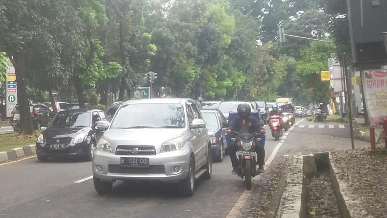Libur Panjang dan Tradisi Ziarah Jelang Ramadan, Jalan Utama di Kota Bogor Macet