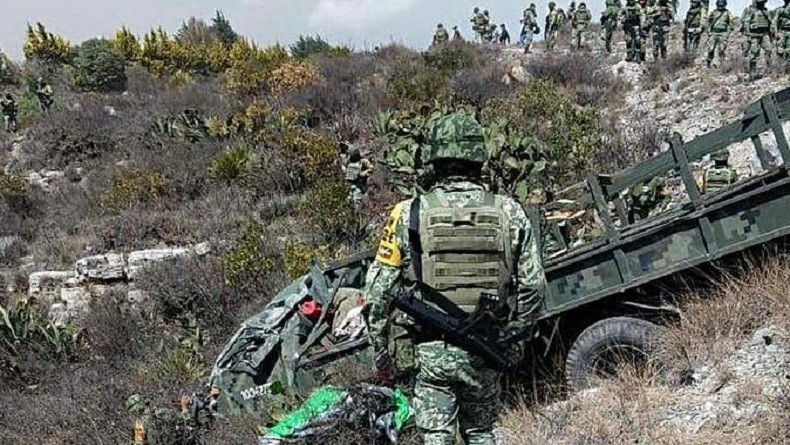 Kecelakaan Truk Militer, Dua Tentara Tewas dan Puluhan Lainnya Terluka