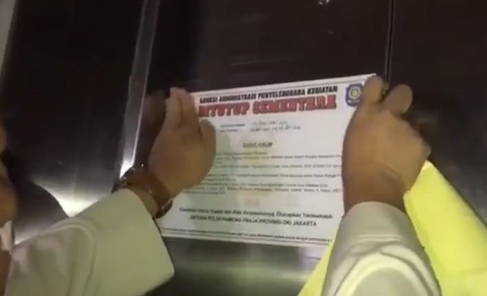 Satpol PP Segel Kafe di Jaksel karena Terus Melanggar Aturan