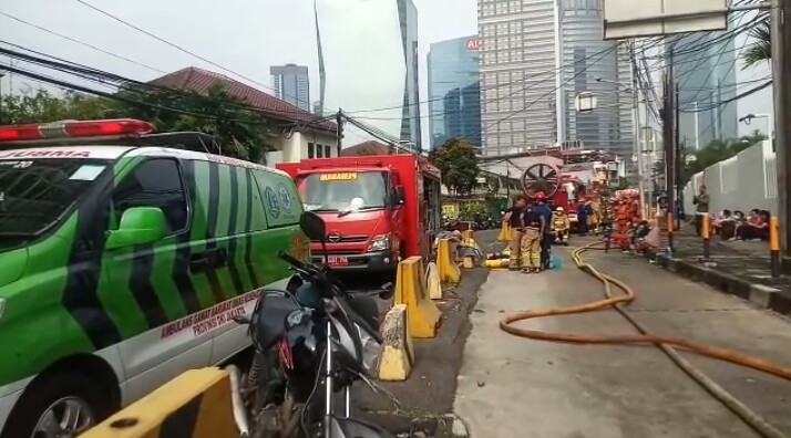 Sempat Terbakar, Ini Penampakan Evakuasi Apartemen Taman Sari