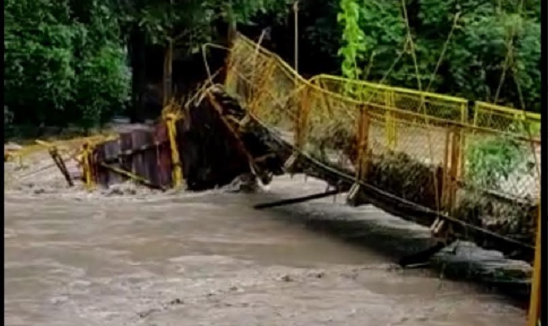 Kodam IX Udayana Kerahkan Ribuan Prajurit Tangani Jembatan Putus di NTT