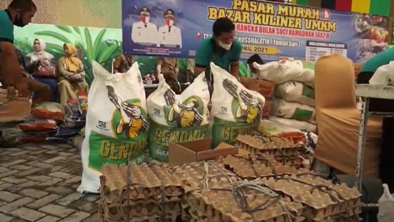 Jelang Ramadan, Ratusan Warga Banda Aceh Serbu Pasar Murah dan Bazar 
