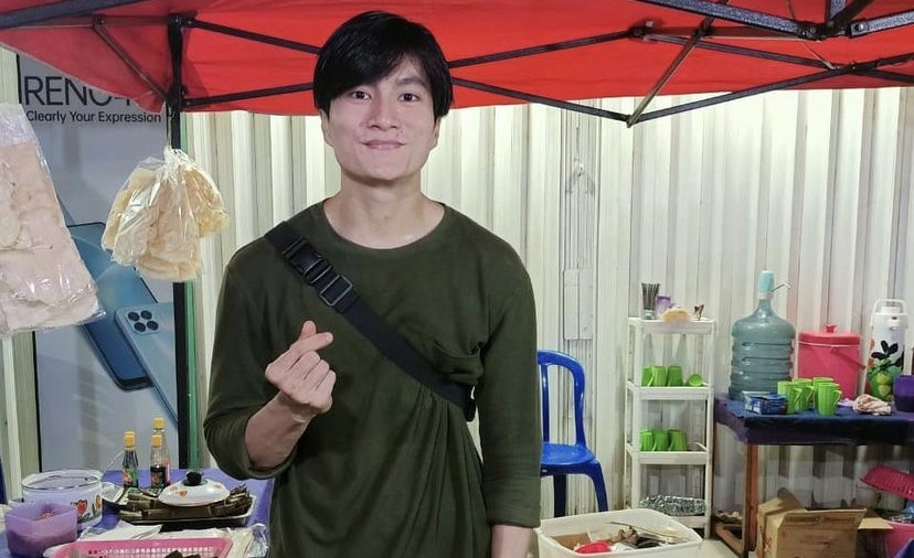 Penjual Nasi Kuning Mirip Lee Min Ho Bikin Viral dan Heboh Netizen