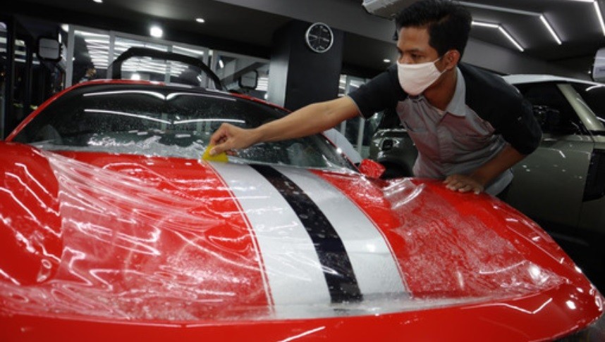 Sama-Sama Lindungi Cat Mobil, Ini Perbedaan Paint Protection Film dan Coating