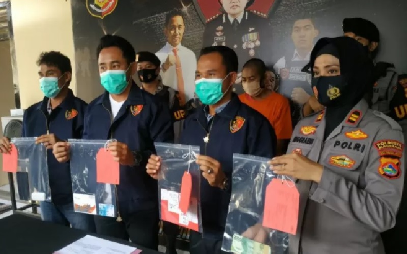 Ngaku Patah Tulang karena Kecelakaan, Mantan Ojol di Mataram Buka Lapak Togel 