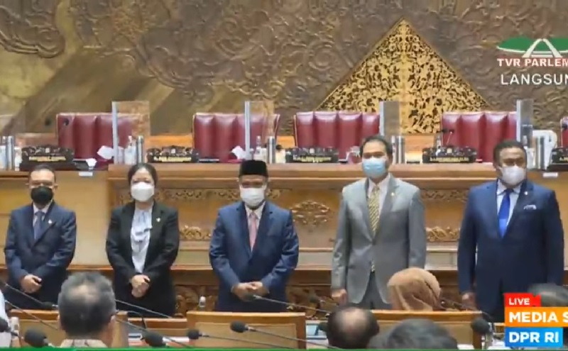 Gelar Rapat Paripurna, DPR Lantik Pengganti Ali Taher Parasong