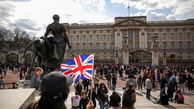 Pemakaman Pangeran Philip Tak Digelar secara Kenegaraan akibat Pandemi Covid
