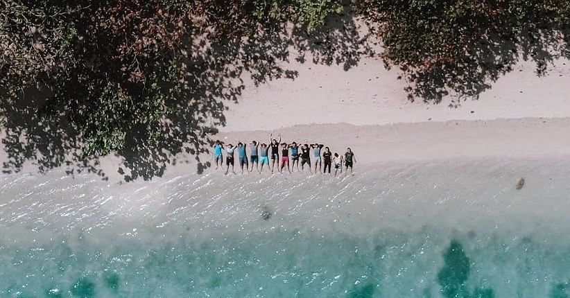 5 Pantai di Garut Paling Eksotis, Nomor 3 Mirip Tanah Lot Bali