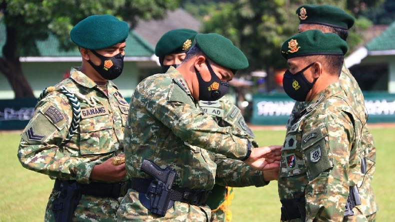 Pangkostrad Lepas Jenderal Lulusan Terbaik Akmil 89 di Singosari
