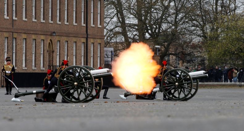 Penghormatan bagi Pangeran Philip, Dentuman Artileri Terdengar di Penjuru Inggris