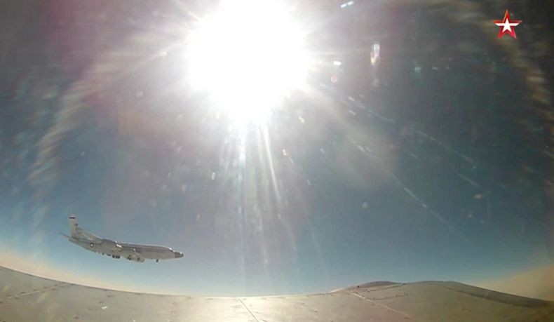 Jet Tempur Rusia Cegat Pesawat Mata-Mata AS di Tengah Ketegangan dengan Ukraina