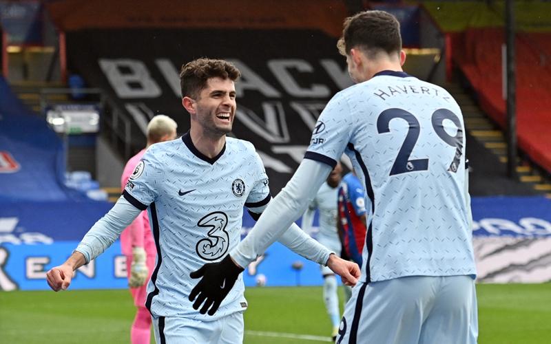 Chelsea Bantai Crystal Palace, Christian Pulisic Borong Gol