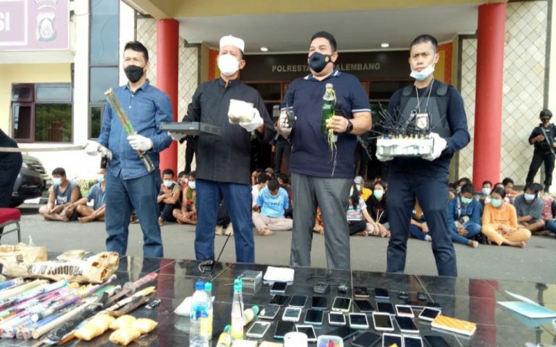 Polisi Gerebek Kampung Narkoba di Palembang, Hasilnya Bikin Geleng Kepala