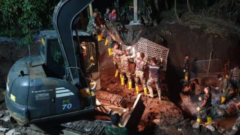 Cerita Pasukan Zeni TNI AD, Bangun Jembatan untuk Hubungkan 2 Desa di Bima