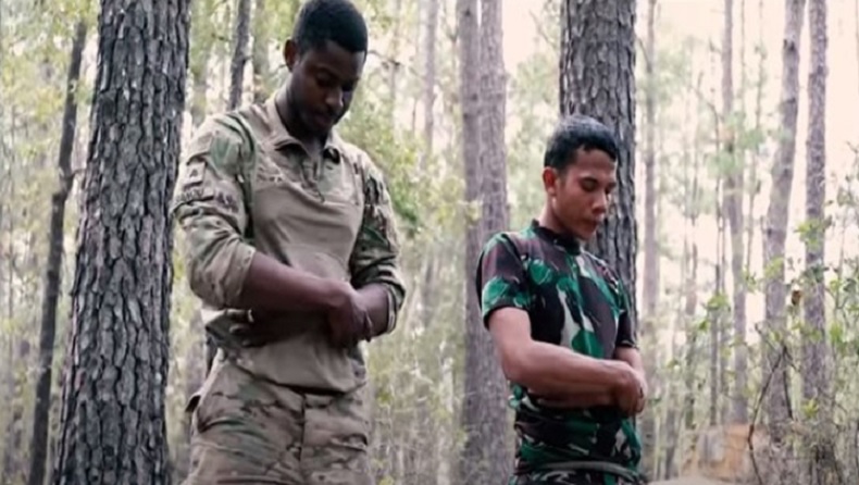 Masya Allah, Prajurit TNI AD Jadi Imam Salat Tentara US Army di Amerika