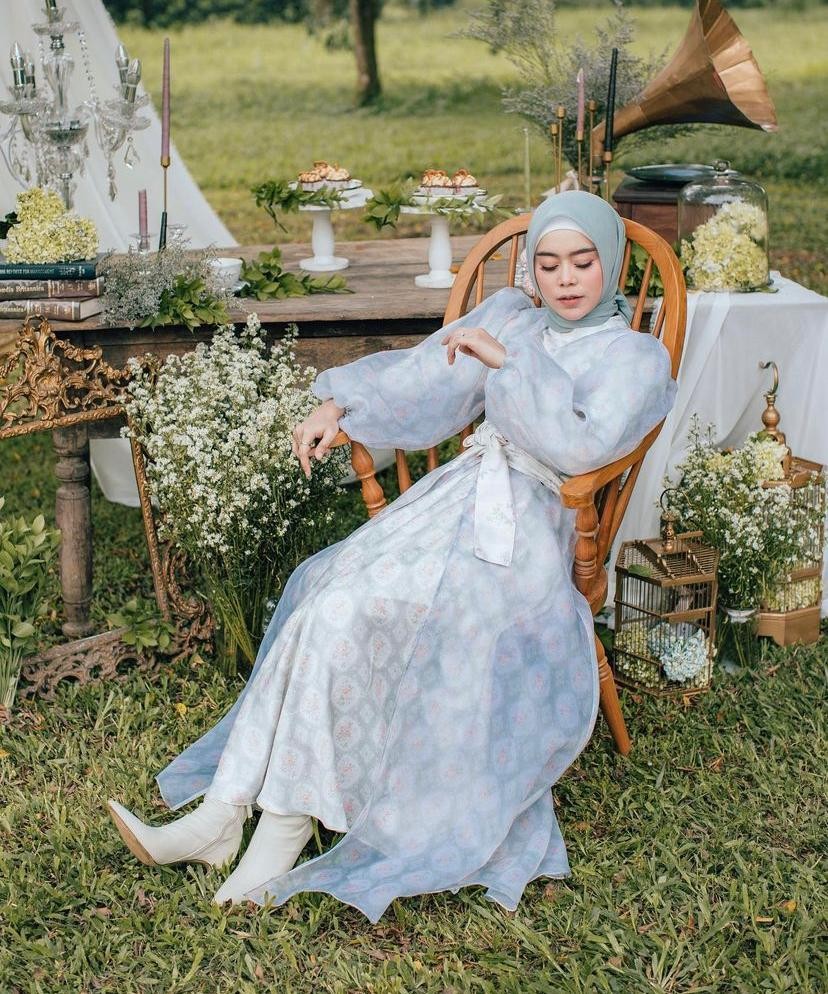 Dikenal Modis, Lesty Kejora Dipinang Brand Fashion Lokal 