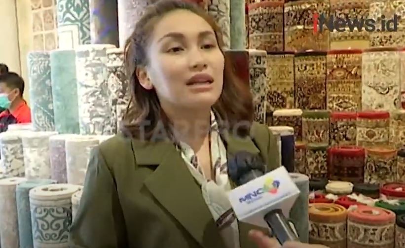 Ayu Ting Ting Batal Diperiksa Hari Ini, Begini Alasannya