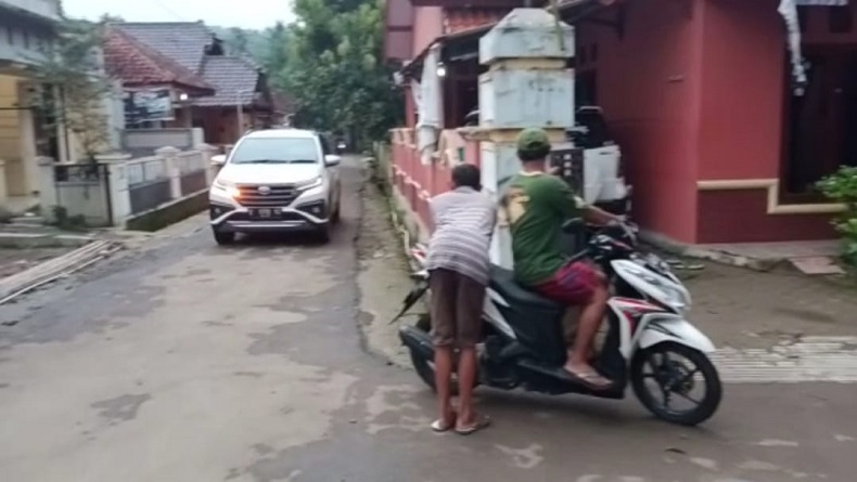 Suasana Bulan Puasa Terakhir di Desa Miliarder Kawungsari Kuningan