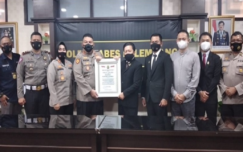 Polrestabes Palembang Raih Penghargaan Atas Inovasi dan Terobosan Pelayanan  