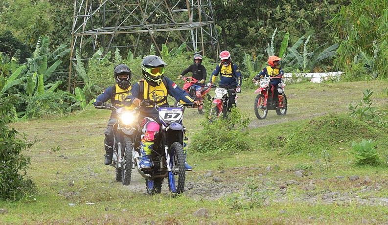  Sensasi Ngabuburit Komunitas Trail Semarang, 2 Jam Trabas Perbukitan dan Sungai