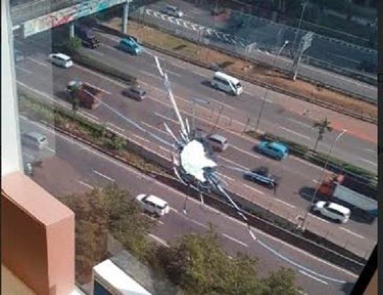 Geger Peluru Nyasar di Lantai 8 Gedung Sovereign TB Simatupang Jaksel