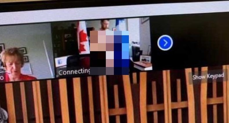 Anggota Parlemen Ini Telanjang saat Rapat Zoom, Tak Sadar Kameranya Masih Aktif