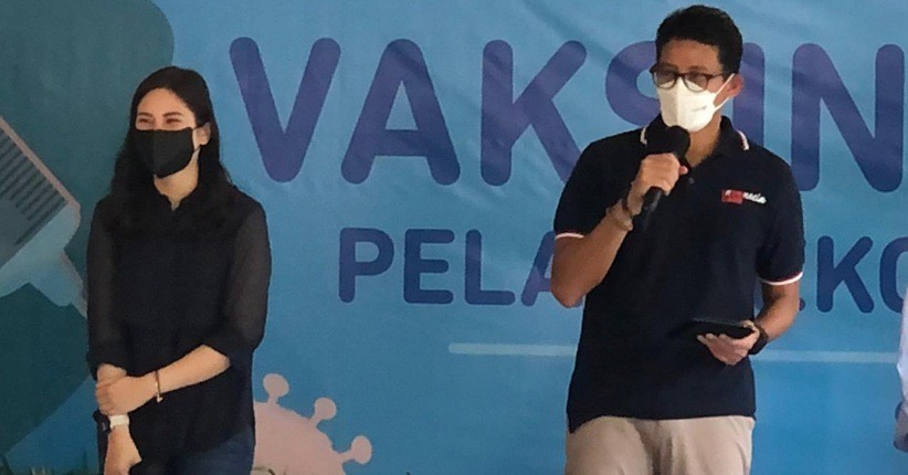 Sandiaga Uno dan Angela Tanoesoedibjo Hadiri Vaksinasi Pelaku Parekraf, Meriah Ada Pemain Ikatan Cinta