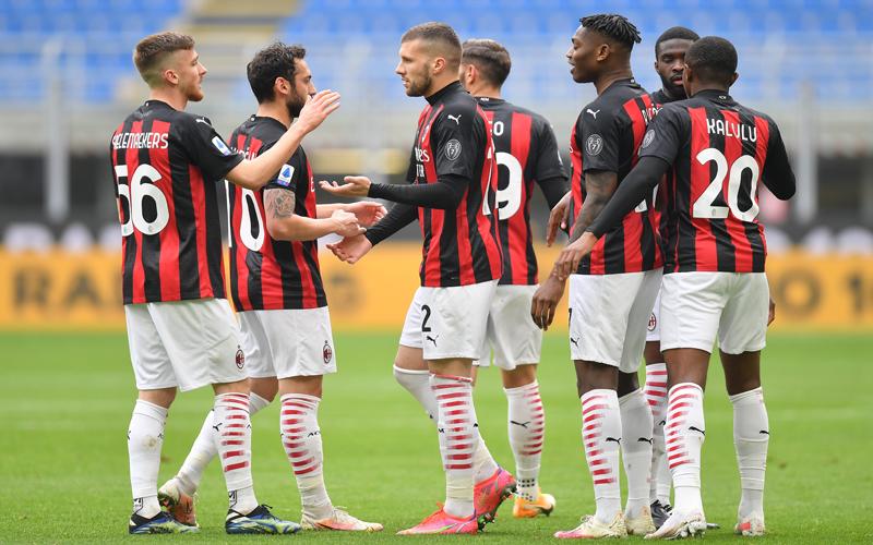 Dibantu Gol Bunuh Diri, AC Milan Bungkam Genoa dan Akhiri Paceklik di San Siro