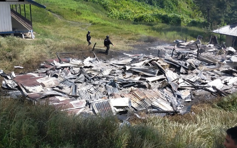 Pembakaran Honai dan 3 Rumah Guru di Dambet Diduga Dilakukan KKB Beoga Arodikala