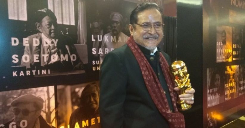 Hari Ini Seniman Divaksin Covid-19, Slamet Rahardjo: Terima Kasih Pak Presiden   