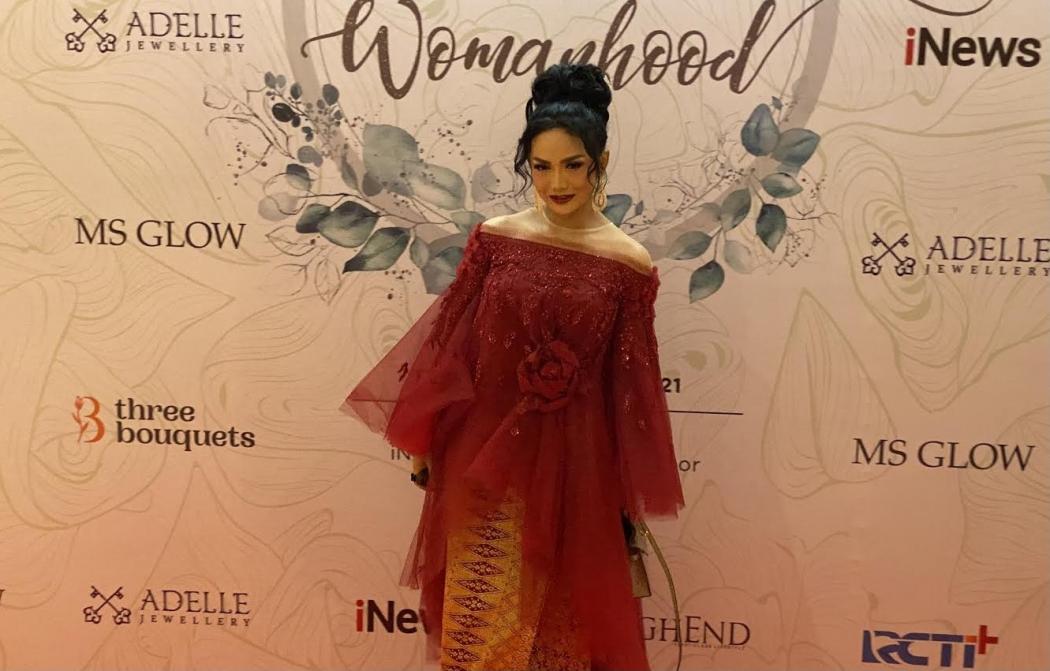 Raih Titel Indonesia’s Beautiful Women 2021, Krisdayanti: Ini Hal yang Luar Biasa 