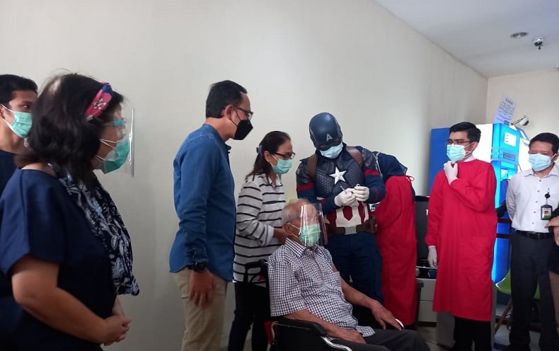 Cerita Lansia Berusia 104 Tahun Ikut Vaksinasi Covid-19 Tahap Kedua di Bogor 