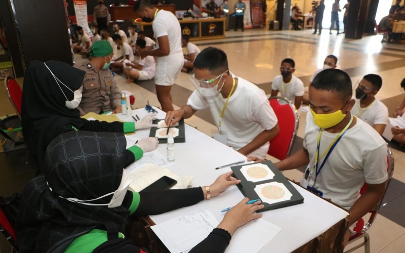 Kompolnas Apresiasi Komitmen Polri Rekrut Anggota dari Kalangan Santri