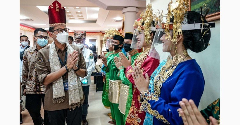 Sandiaga Uno Tinjau Destinasi Sumatera Barat, Wisata Heritage Akan Dikembangkan
