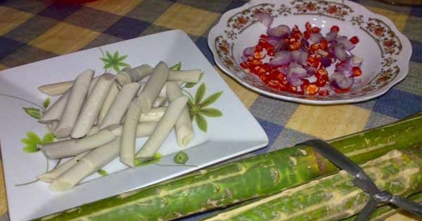 Mencicipi Makanan Khas Mandailing Terbuat dari Rotan, Lezat untuk Berbuka Puasa