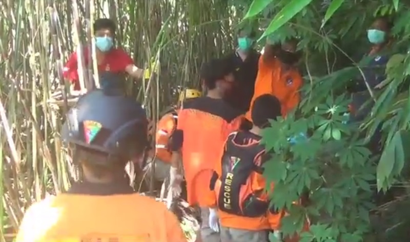 Perempuan Tewas Terbungkus Tikar di Lahan Tebu, Diduga Korban Pembunuhan 