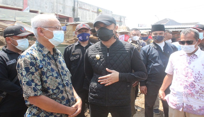 Hengki Kurniawan Minta Revitalisasi Pasar Tagog Dihentikan Sementara