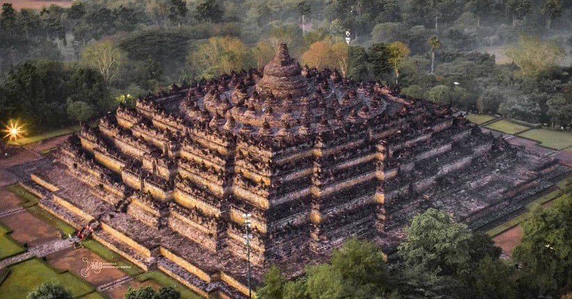 5 Pilihan Wisata Candi Paling Eksotis dan Legendaris, Nomor 3 Terbesar di Dunia