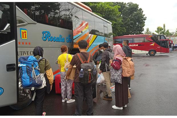  Mudik Dilarang, Bus AKAP di Jombor Tetap Beroperasi