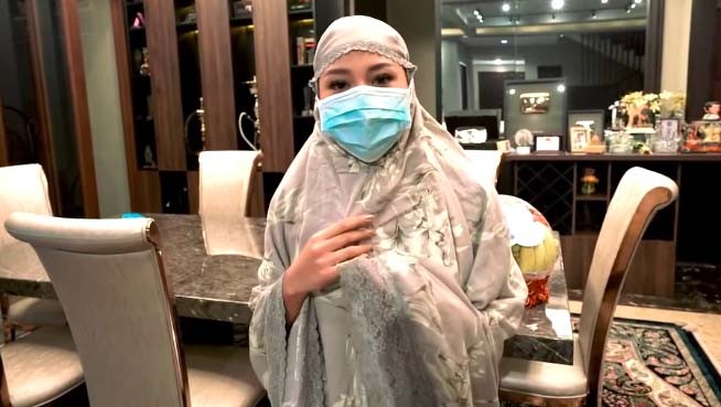 Buka Puasa Tanpa Atta Halilintar, Aurel Hermansyah Sedih