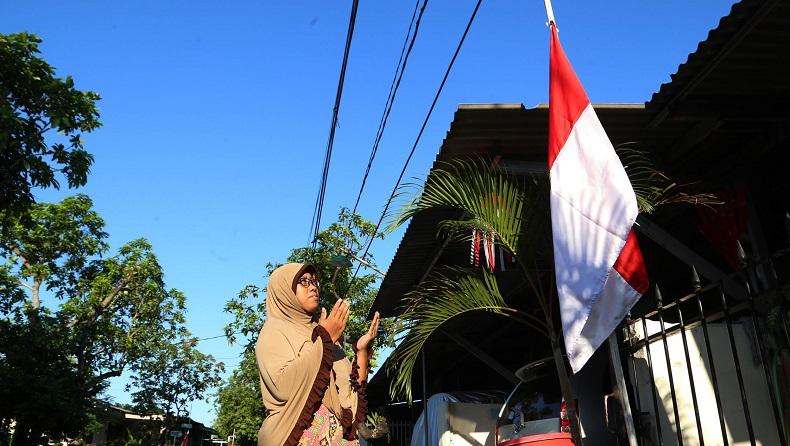 KRI Nanggala-402 Tenggelam, Bendera Setengah Tiang Berkibar di Perumahan TNI AL