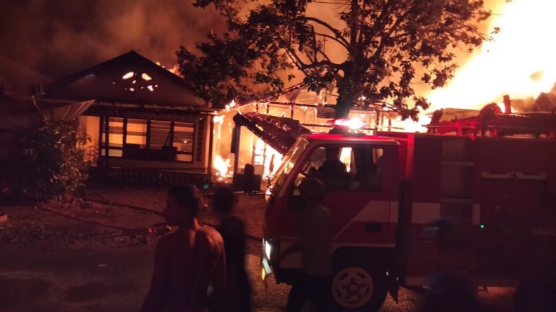 Kebakaran di Pasaman Barat, 3 Rumah Warga Hangus Dilalap Api