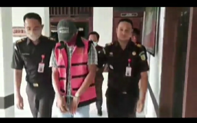 Korupsi Dana Desa Rp578 Juta, Mantan Kades di Lahat Ditahan Kejari 