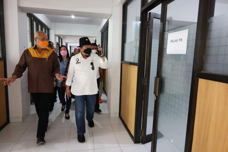 Ketua DPD RI Minta Pemkab Bekasi Segera Bayar Gaji Guru Honorer