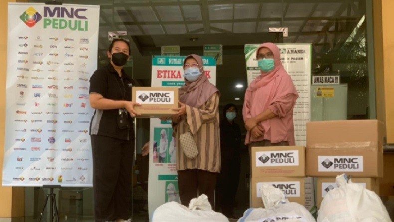 MNC Peduli Salurkan Bantuan APD ke RS Amanda Cikarang Selatan