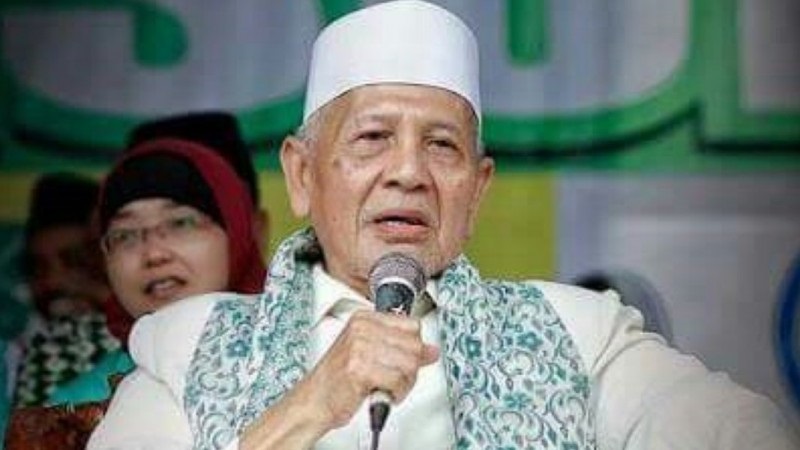 Kabar Duka, Ulama Karismatik Kudus KH Sya’roni Achmadi Wafat
