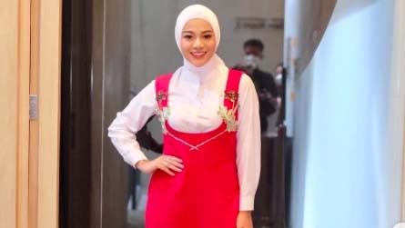 Atta Halilintar Sembuh dari Covid-19, Aurel Pamer Gaya Hijab Modern
