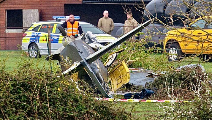 Pesawat Tempur Jatuh saat Pendaratan Darurat, Pilot Selamat