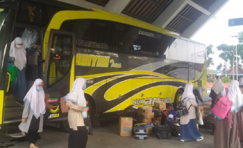 Tiba di Bali, Ratusan Santri Wajib Tunjukkan Hasil Tes Covid-19